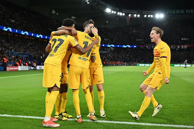 转折点浙江队回应争议；英超加时末段攻防权衡；底气十足；轮换策略成焦点的简单介绍